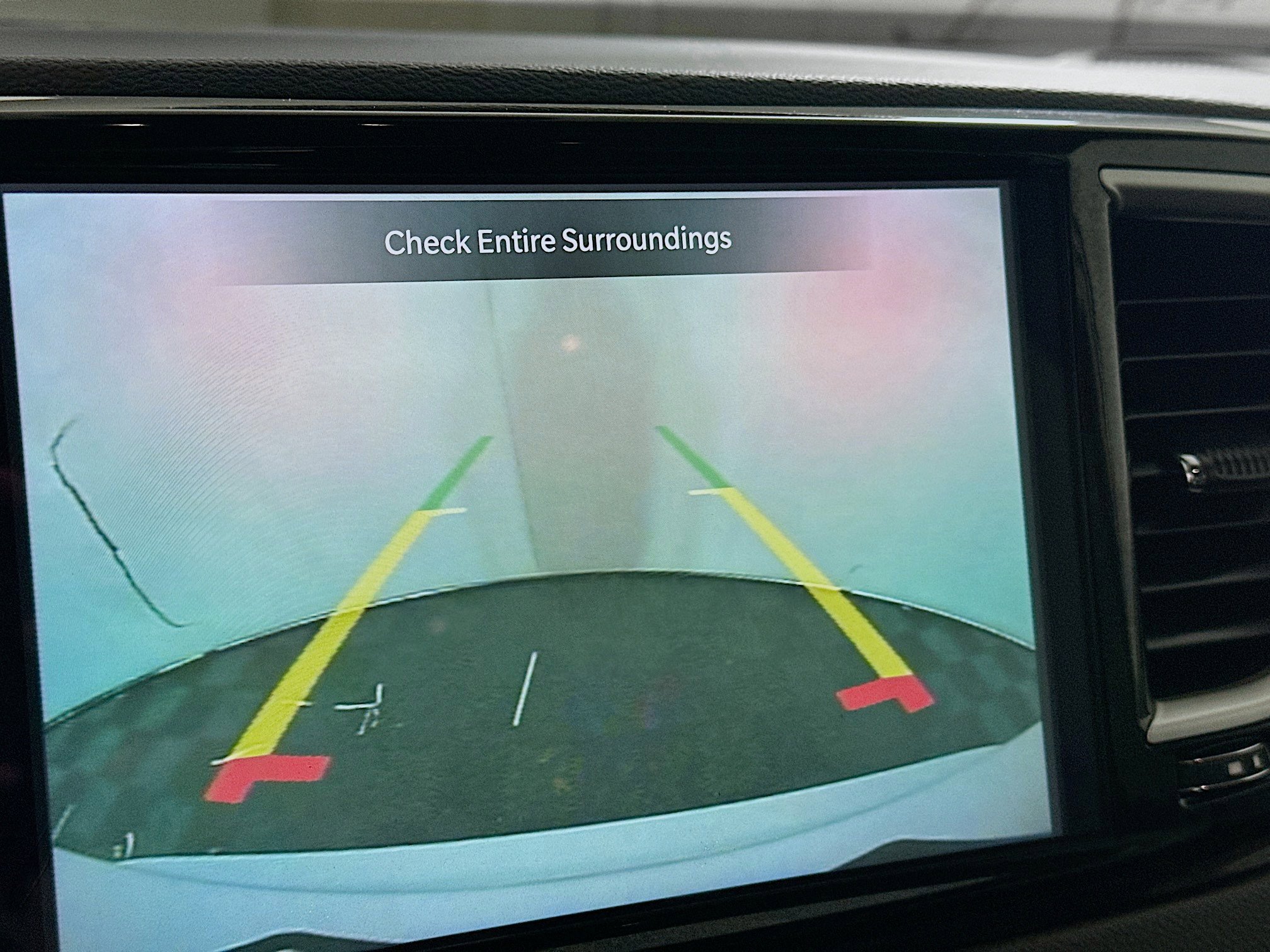 Used 2024 Chrysler Pacifica Touring-L image 22