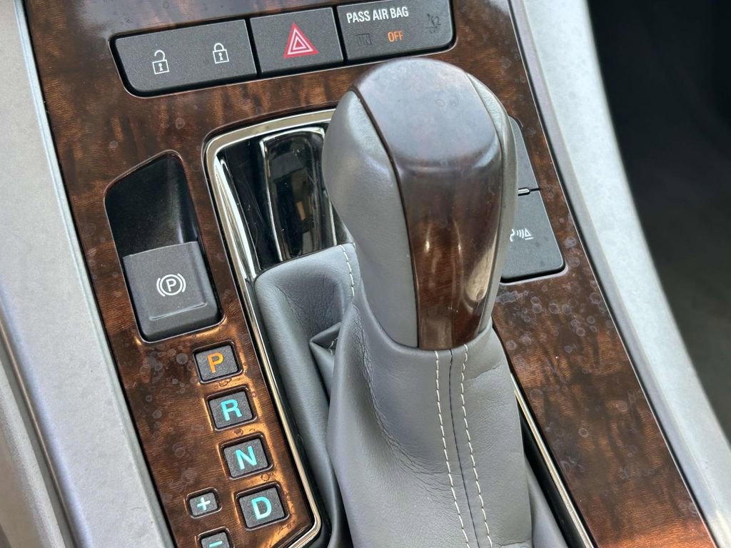 Used 2010 Buick LaCrosse CXL FWD image 26