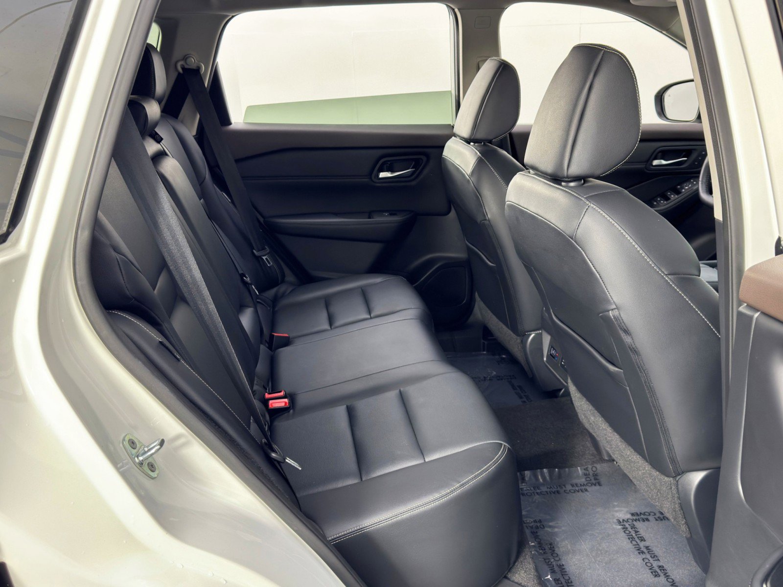 Used 2022 Nissan Rogue SL image 34