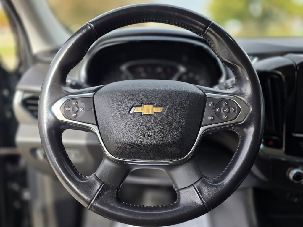 Used 2018 Chevrolet Traverse LT image 19