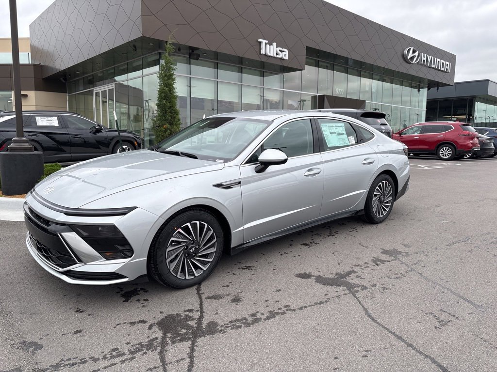 New 2025 Hyundai Sonata SEL image 1