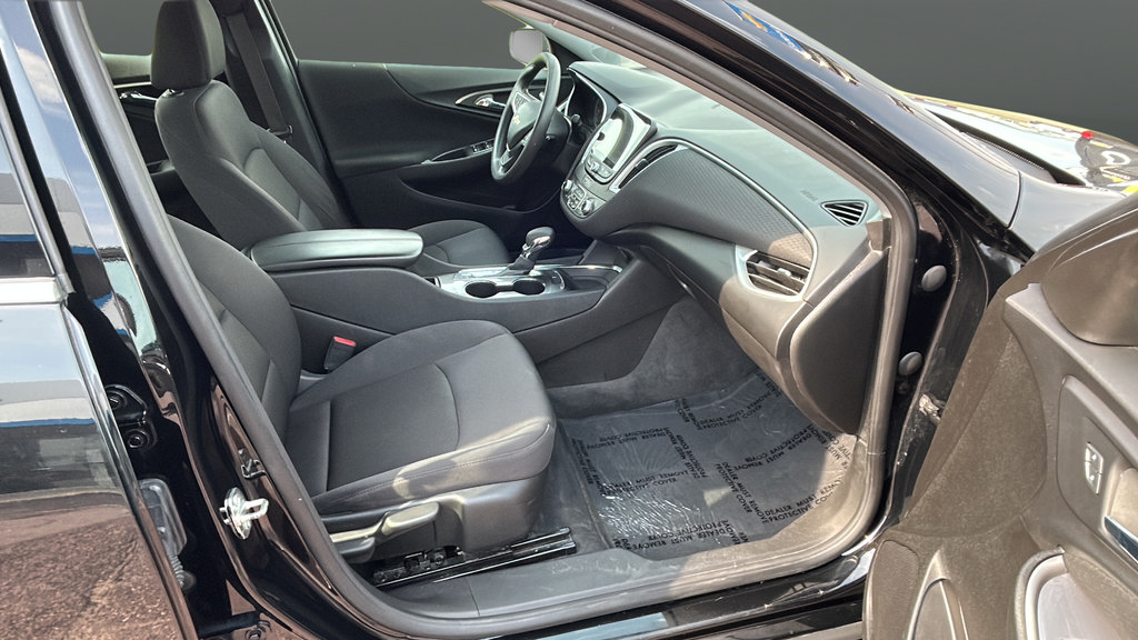 Used 2023 Chevrolet Malibu LT FWD image 21