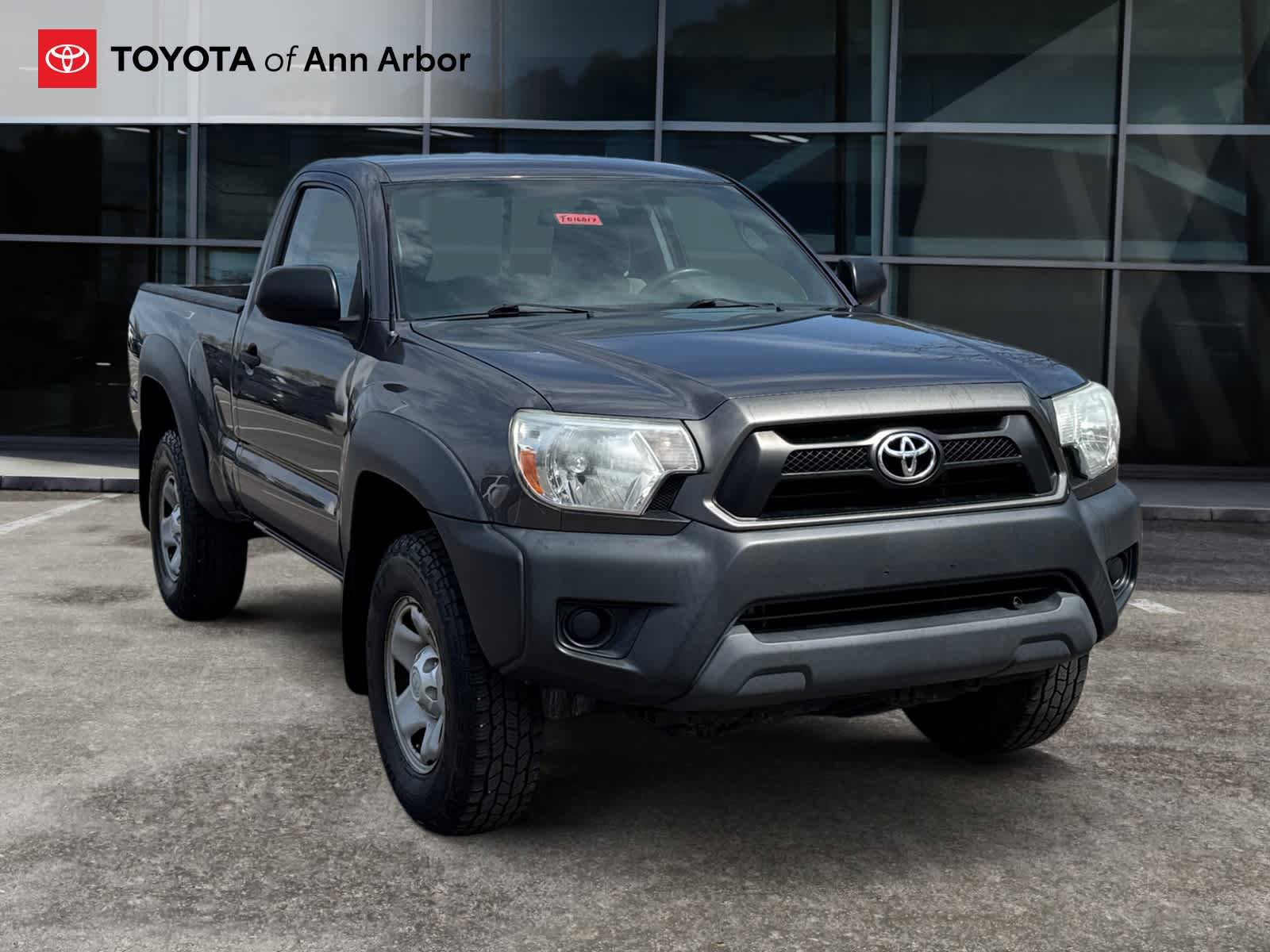 Used 2013 Toyota Tacoma 4x4 Regular Cab image 1