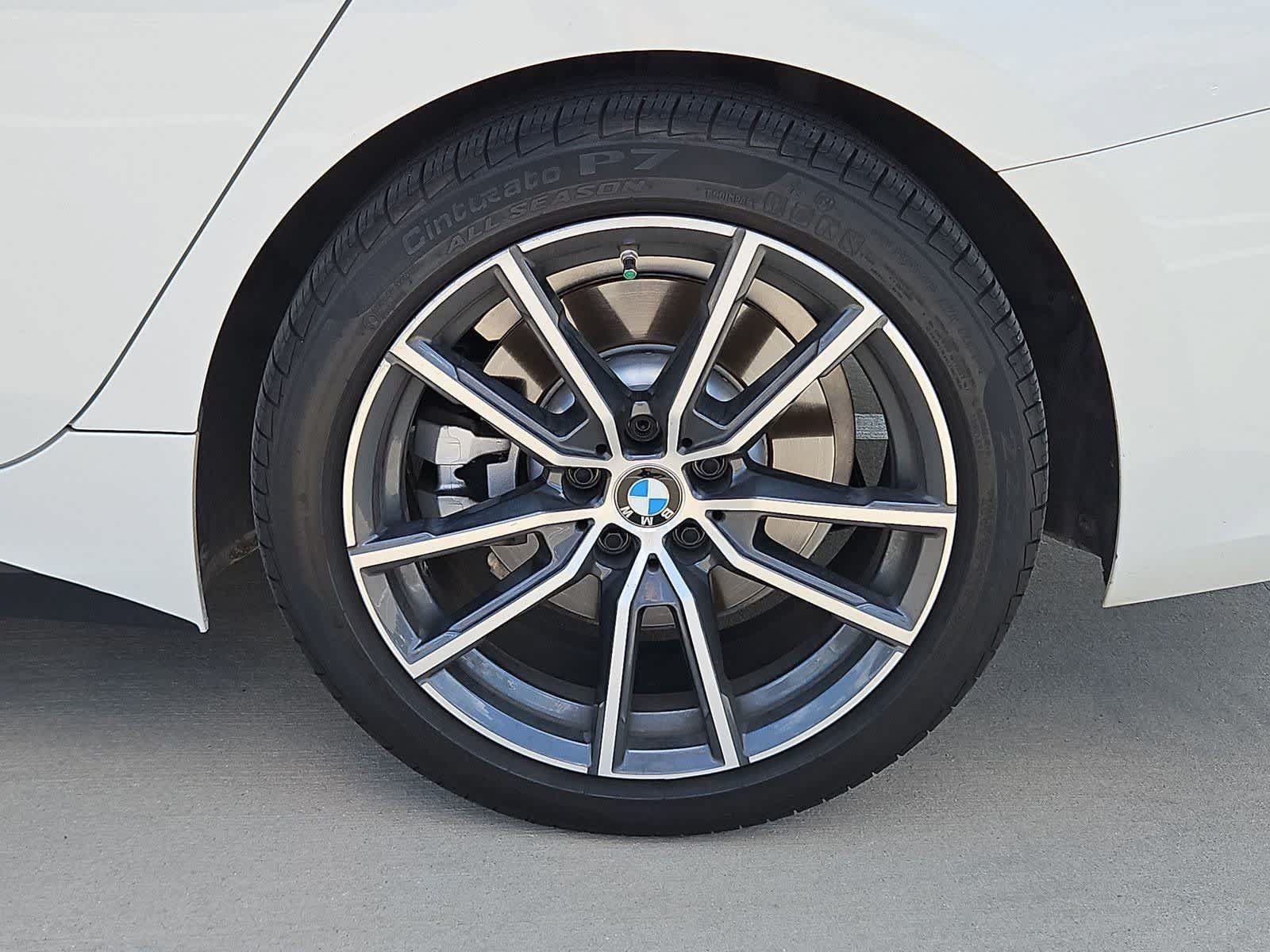 Used 2019 BMW 330i Sedan w/ Premium Package RWD image 12