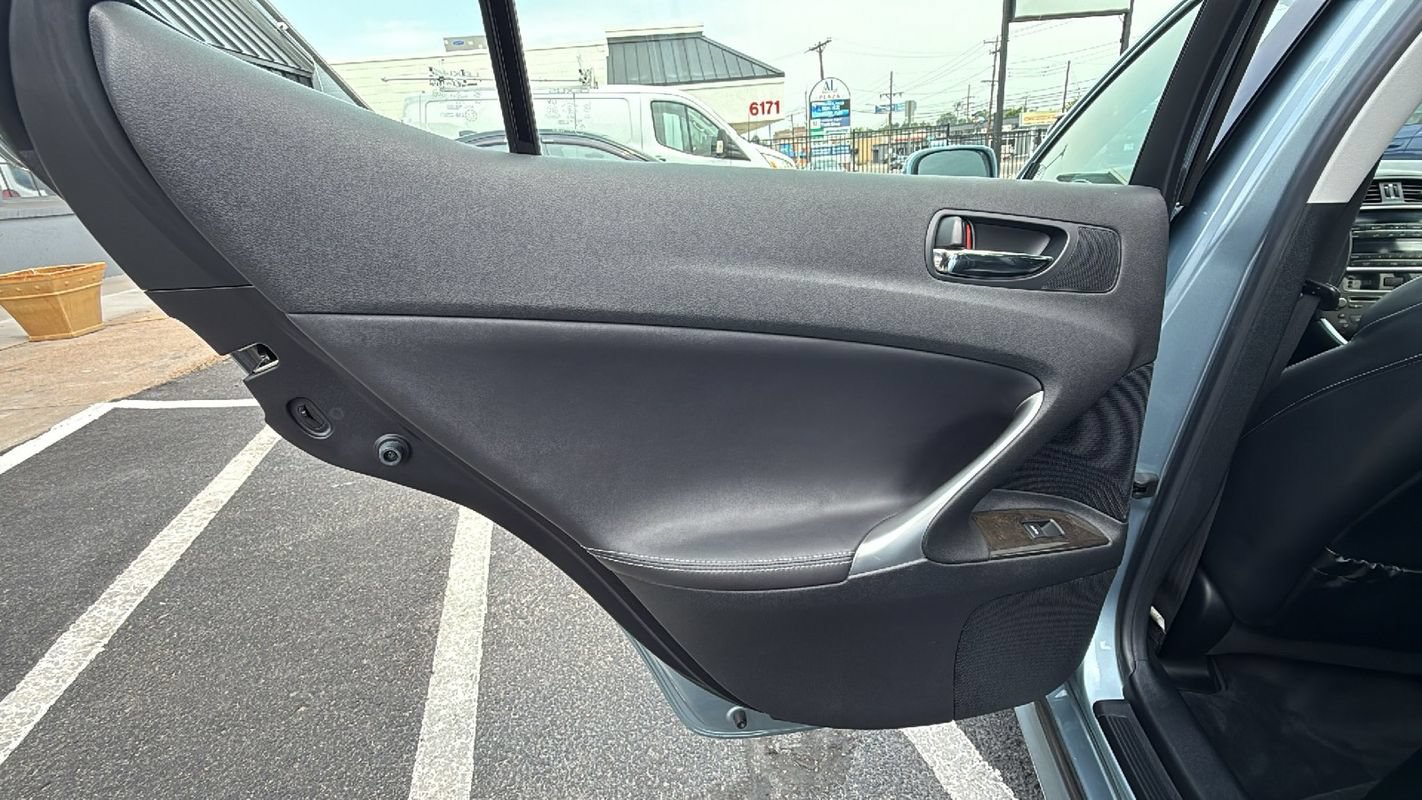 Used 2009 Lexus IS 250 AWD image 11