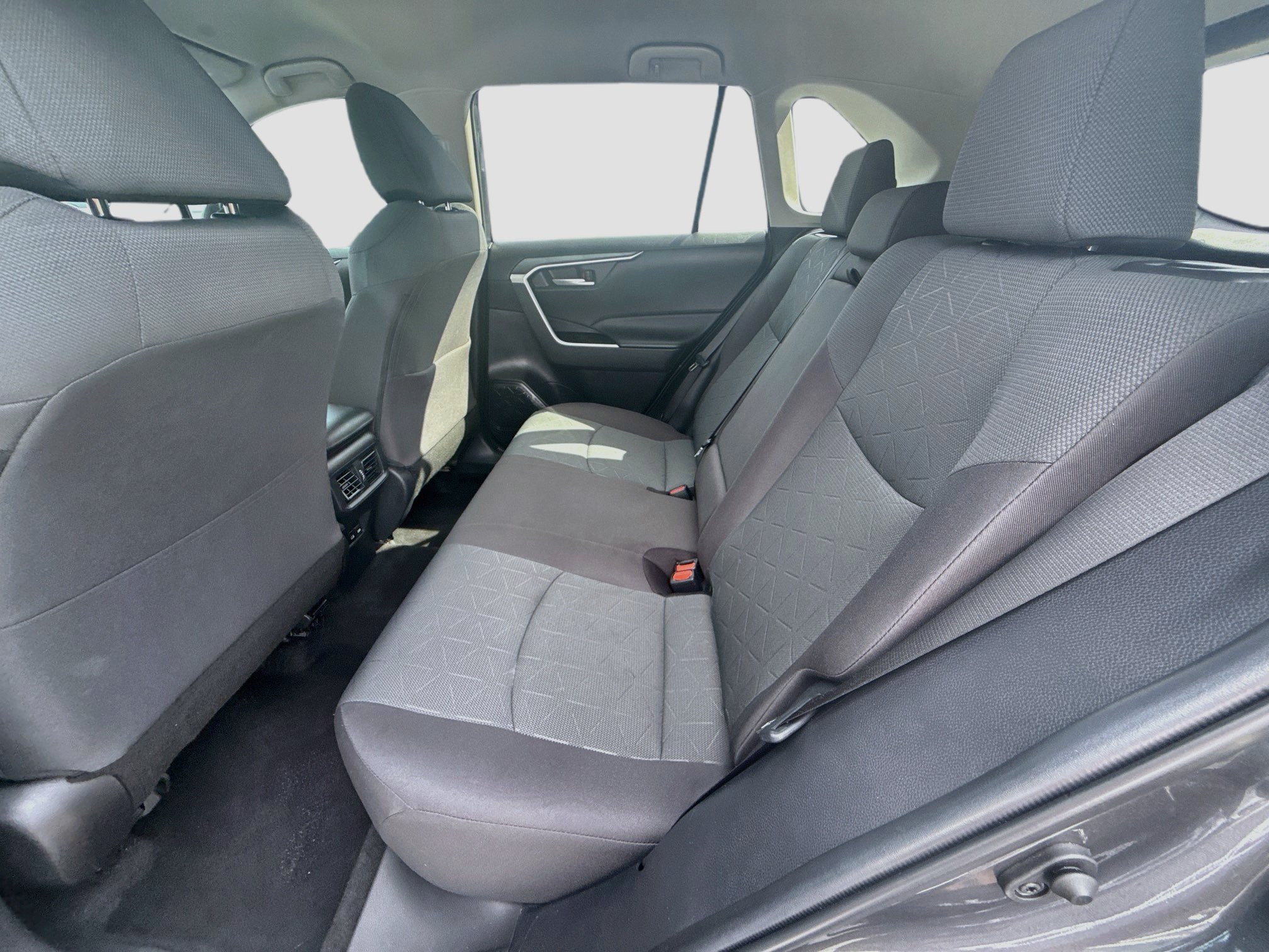Used 2023 Toyota RAV4 XLE AWD/4WD image 23