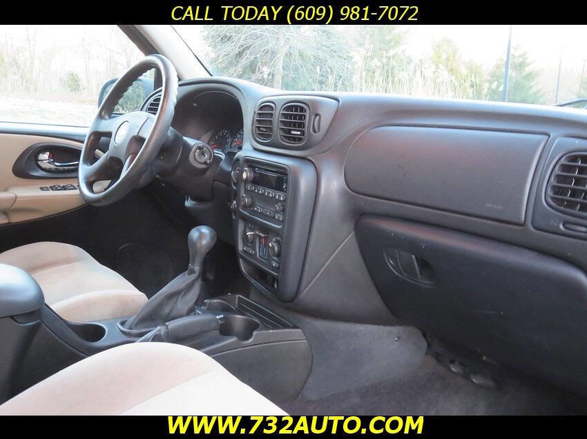 Used 2005 Chevrolet TrailBlazer LS w/ LS Preferred Equipment Group image 6