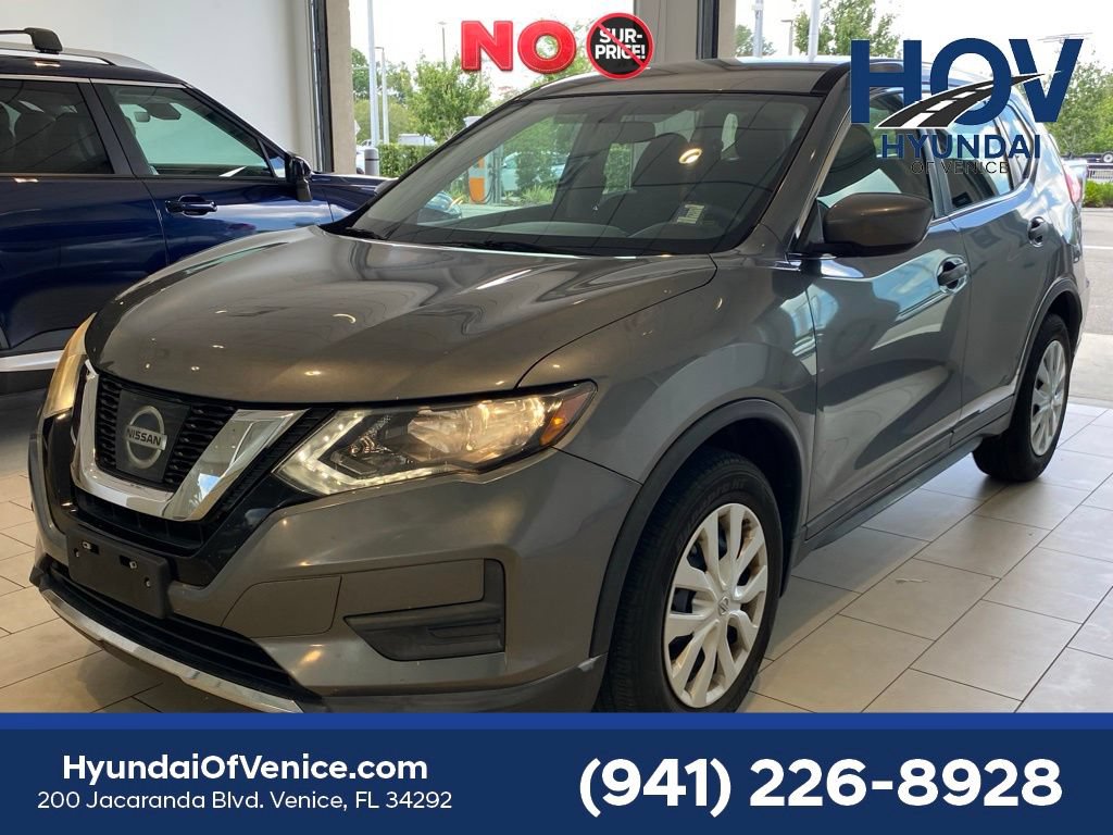 Used 2017 Nissan Rogue S FWD image 3