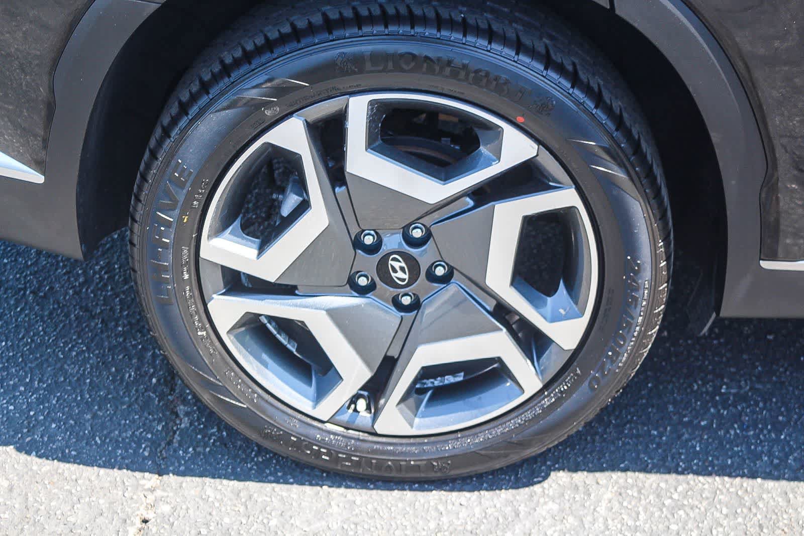 Certified 2024 Hyundai Palisade Limited FWD image 11