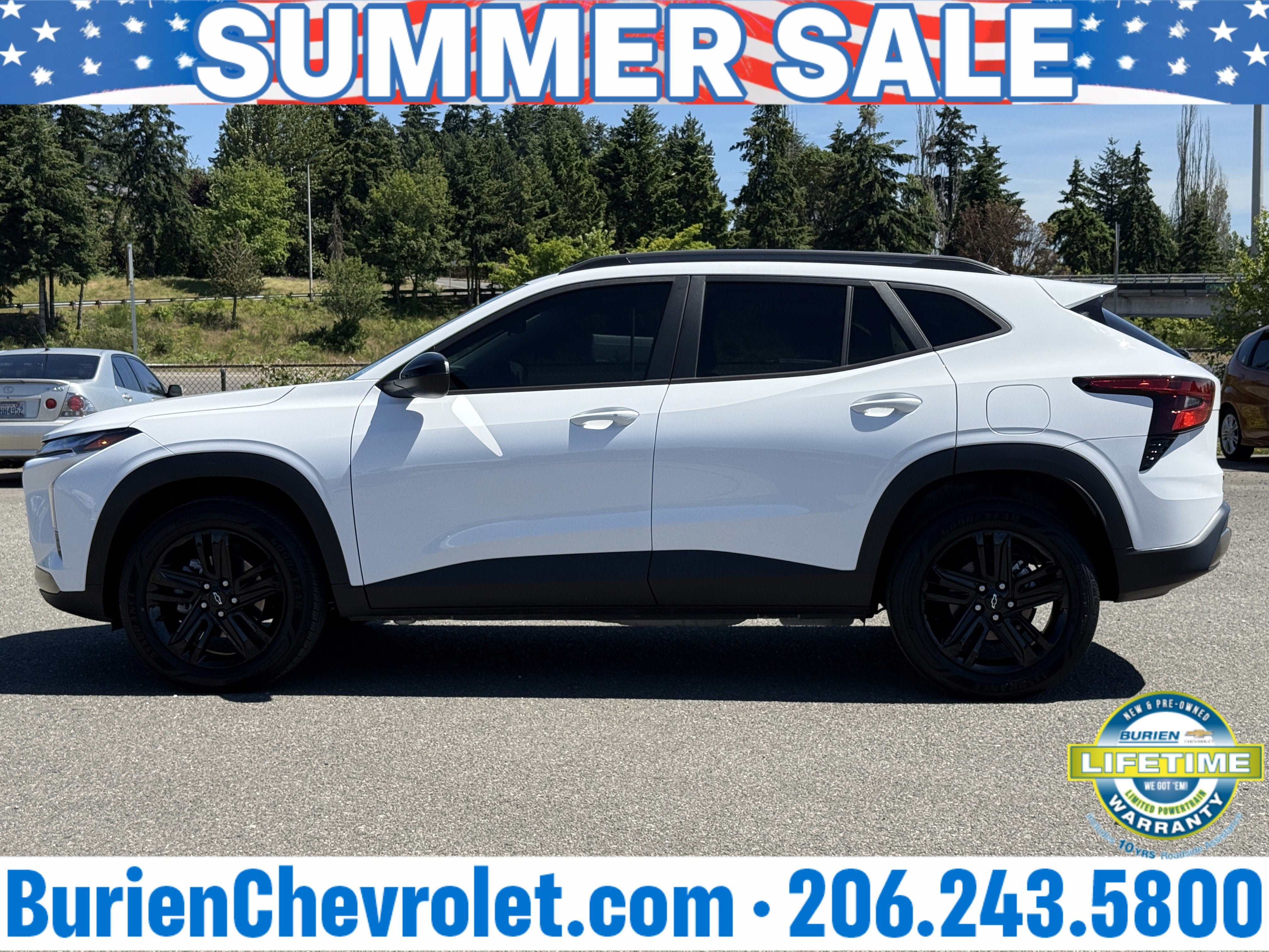 Used 2024 Chevrolet Trax ACTIV w/ Sunroof Package FWD image 2