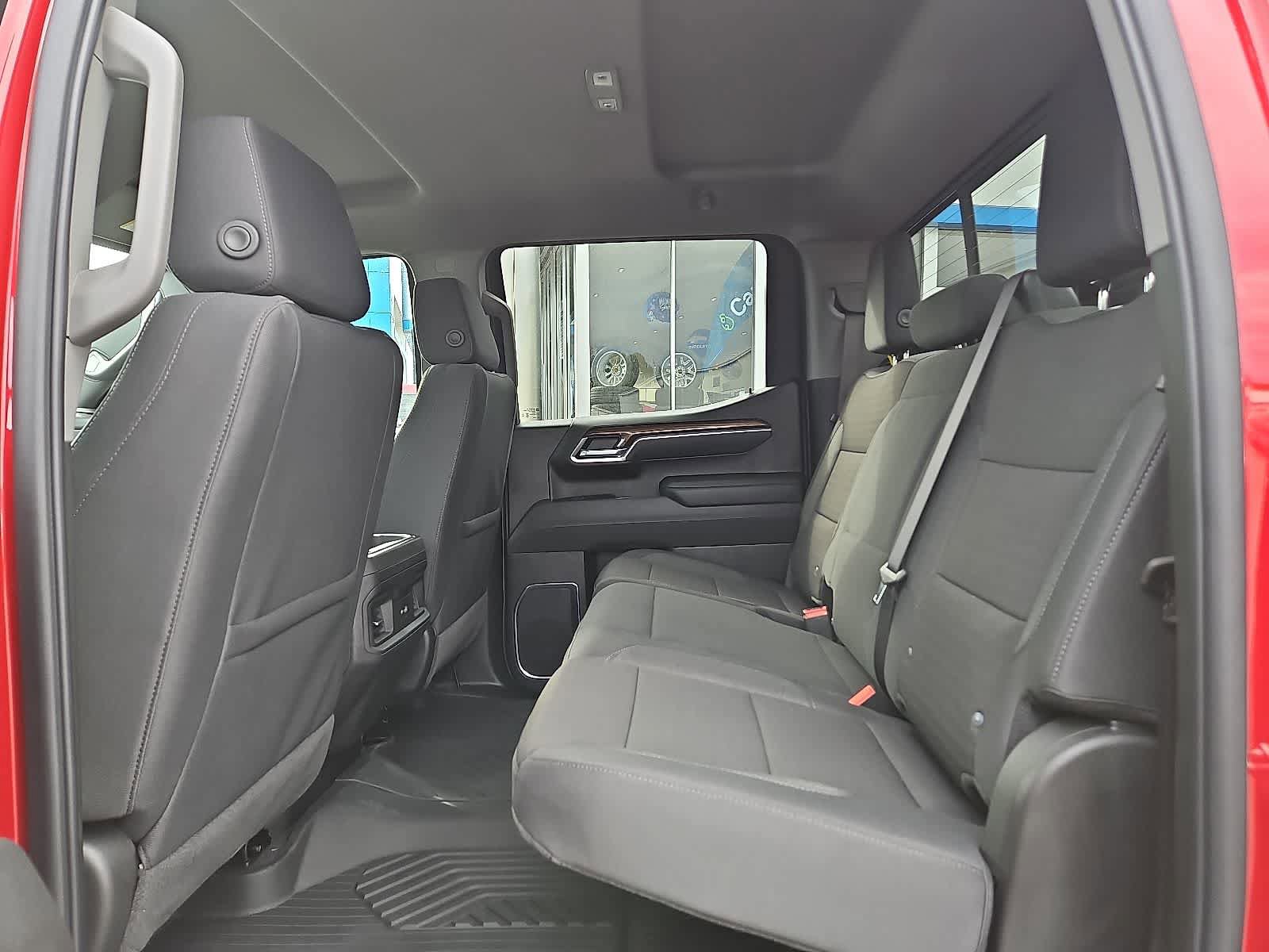 New 2026 Chevrolet Silverado 1500 LT Trail Boss w/ Convenience Package II AWD/4WD image 8