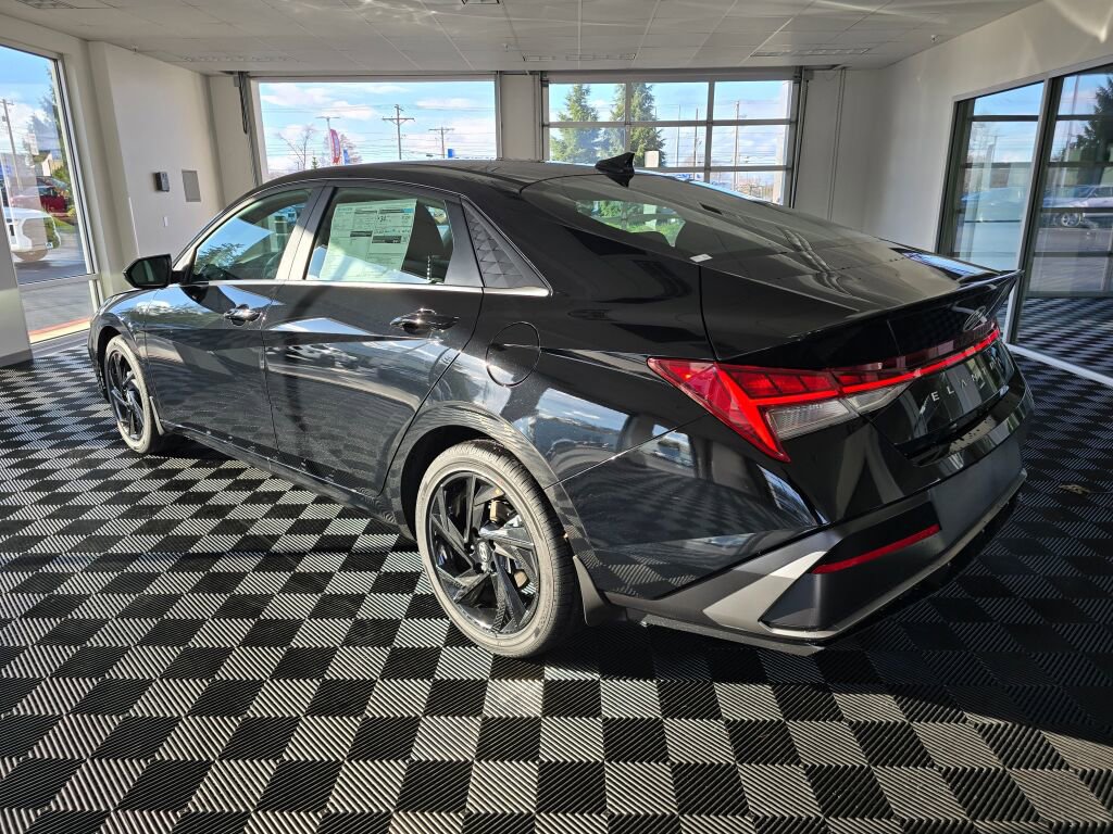 New 2026 Hyundai Elantra SEL Sport image 6