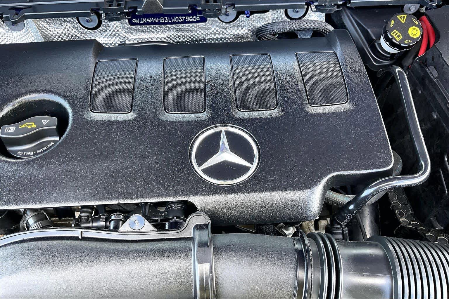 Used 2020 Mercedes-Benz GLB 250 4MATIC image 33