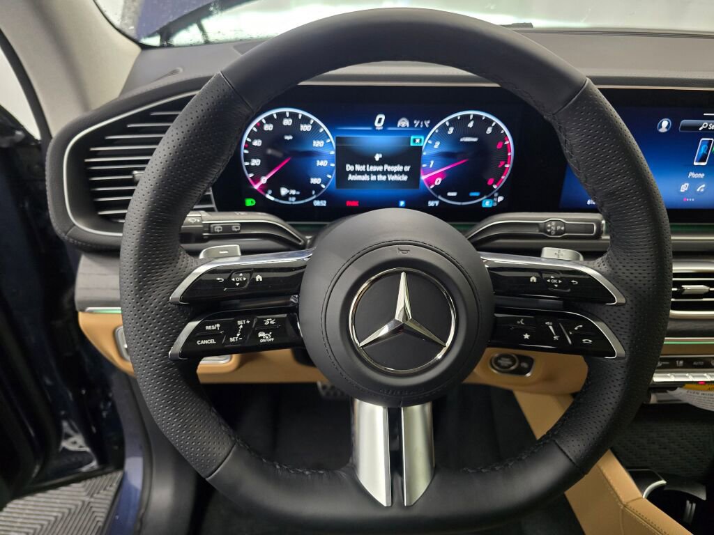 New 2026 Mercedes-Benz GLS 450 4MATIC image 14