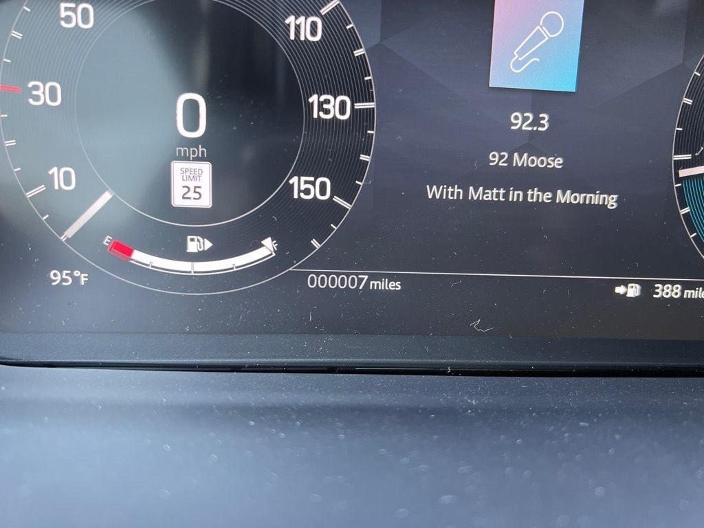 New 2025 Land Rover Discovery S AWD/4WD image 15