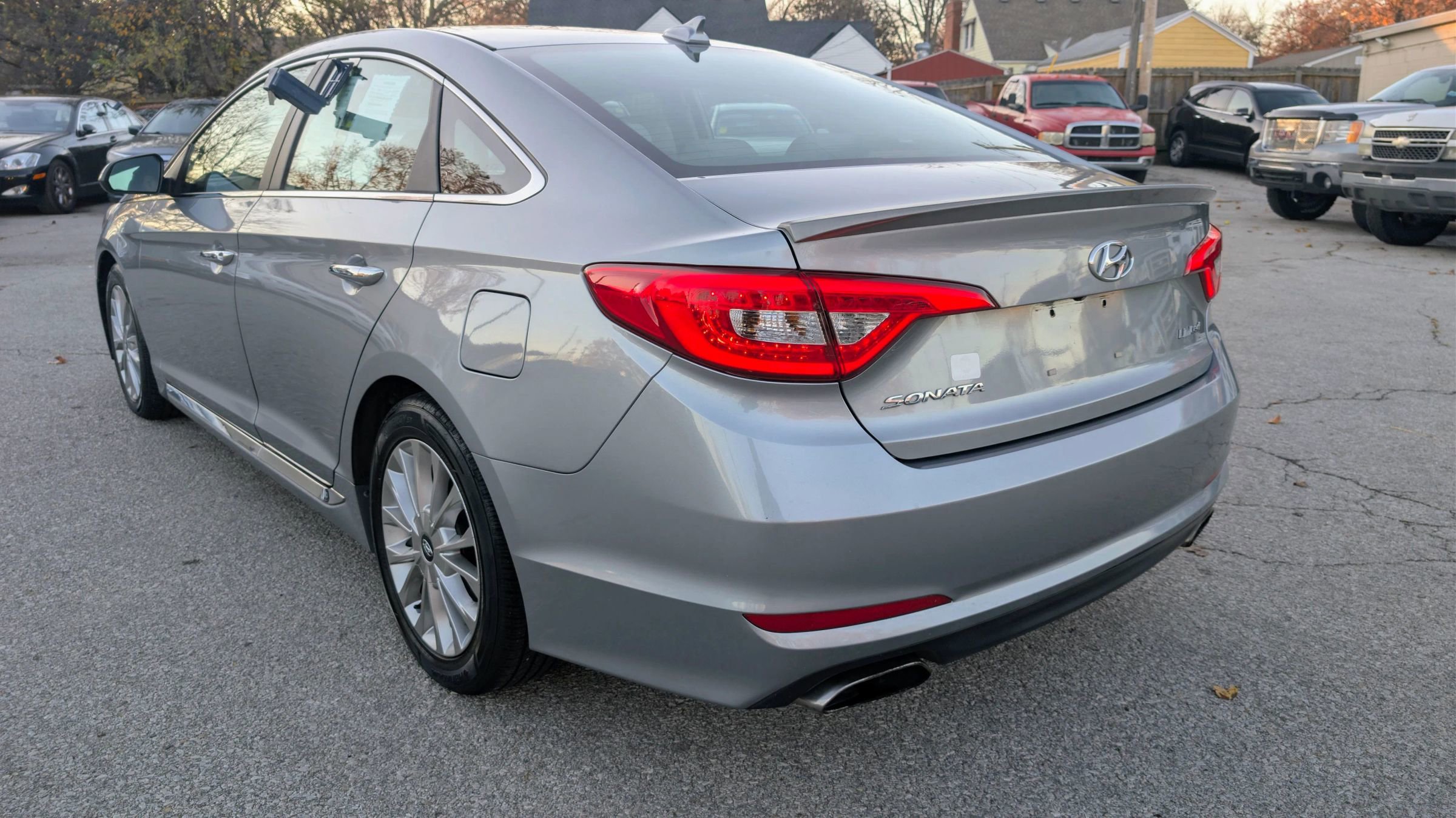 Used 2015 Hyundai Sonata Limited FWD image 3