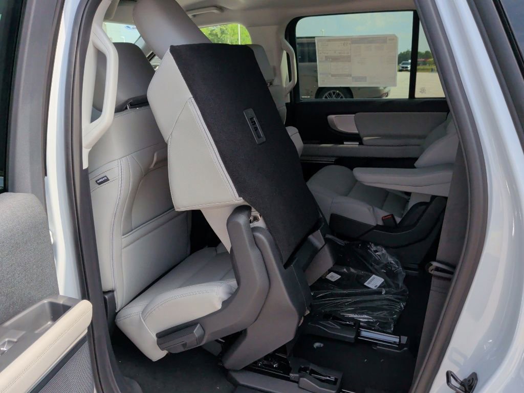 New 2026 Ford Expedition Max Active RWD image 34