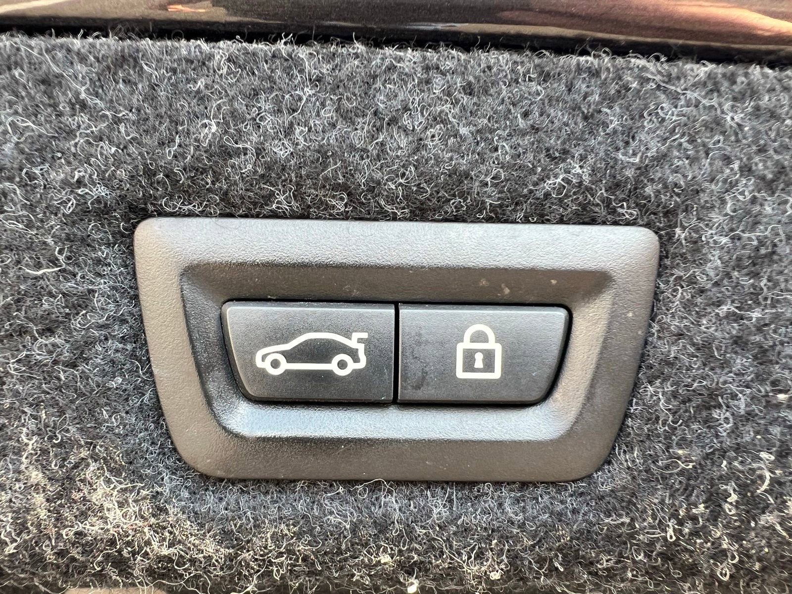 Used 2018 BMW 530e image 24