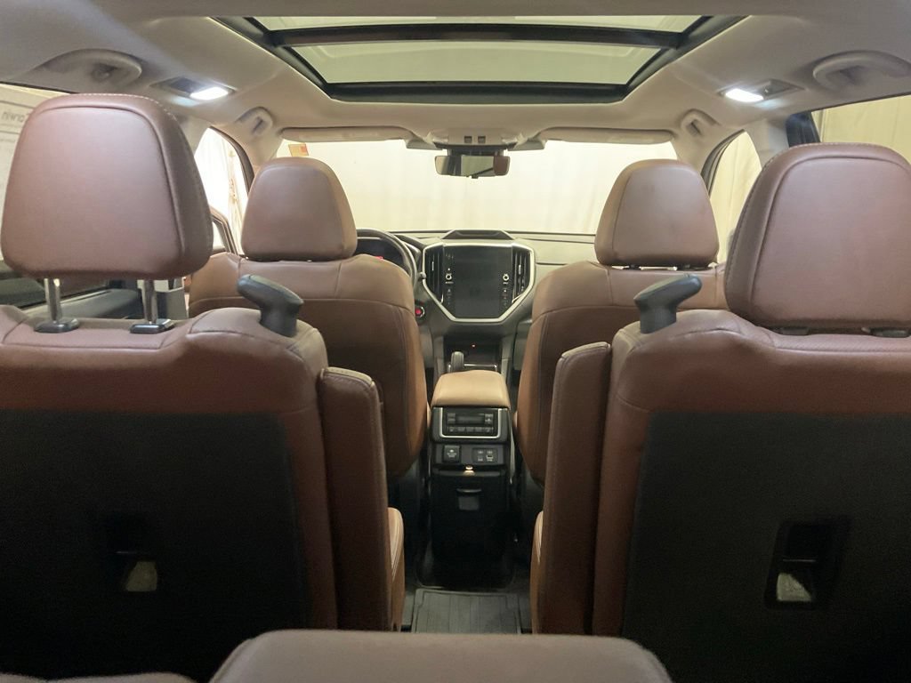Used 2023 Subaru Ascent Touring AWD/4WD image 12