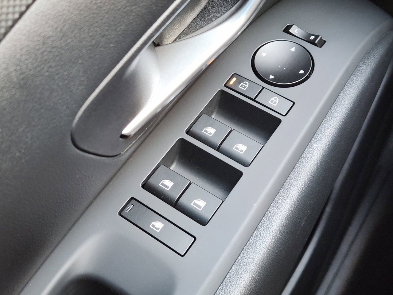 New 2026 Hyundai Santa Cruz SEL FWD image 21