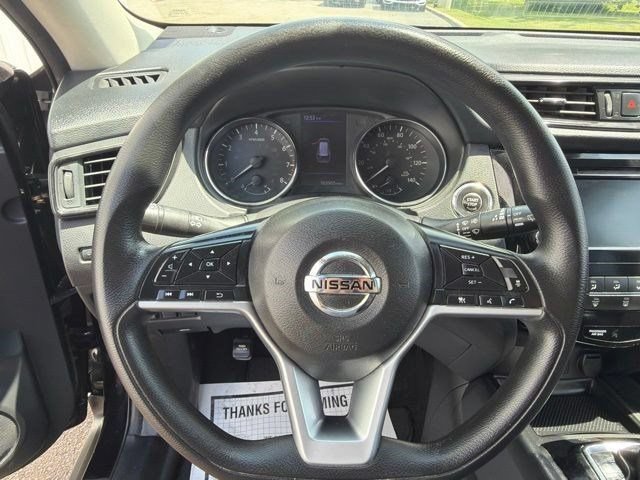 Used 2019 Nissan Rogue SV AWD/4WD image 16