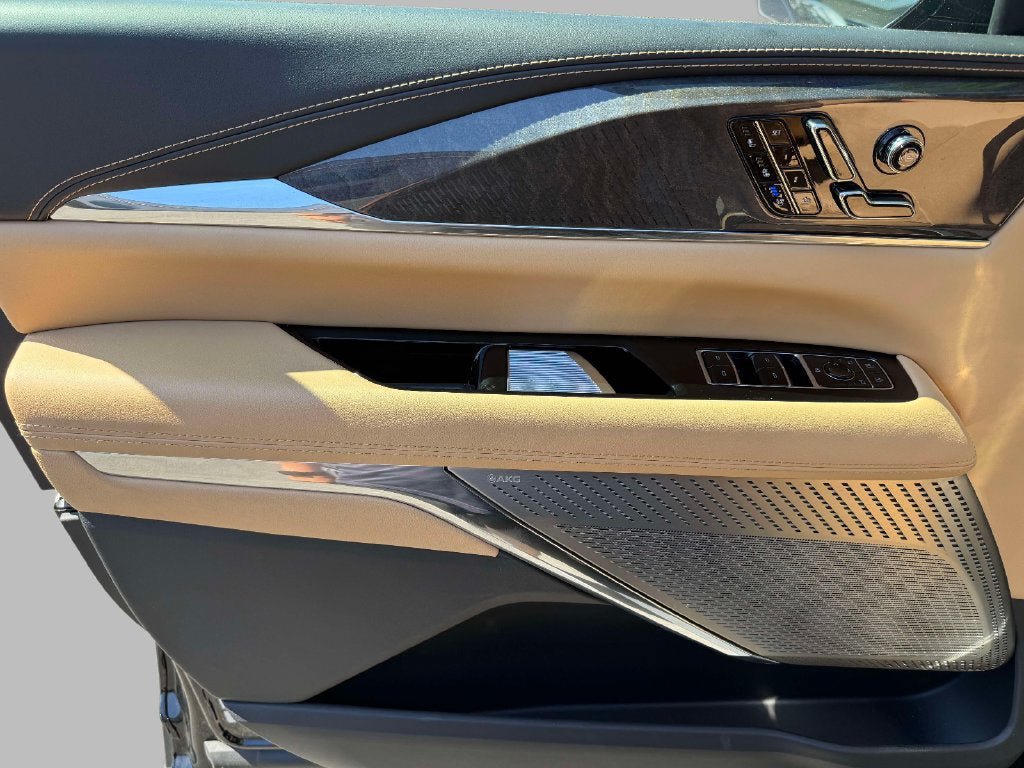 New 2025 Cadillac Escalade IQ Luxury 2 AWD/4WD image 21