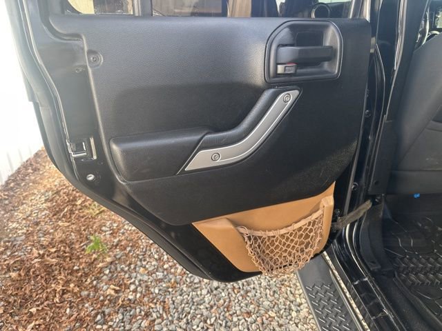 Used 2012 Jeep Wrangler Unlimited Sahara w/ Connectivity Group image 15