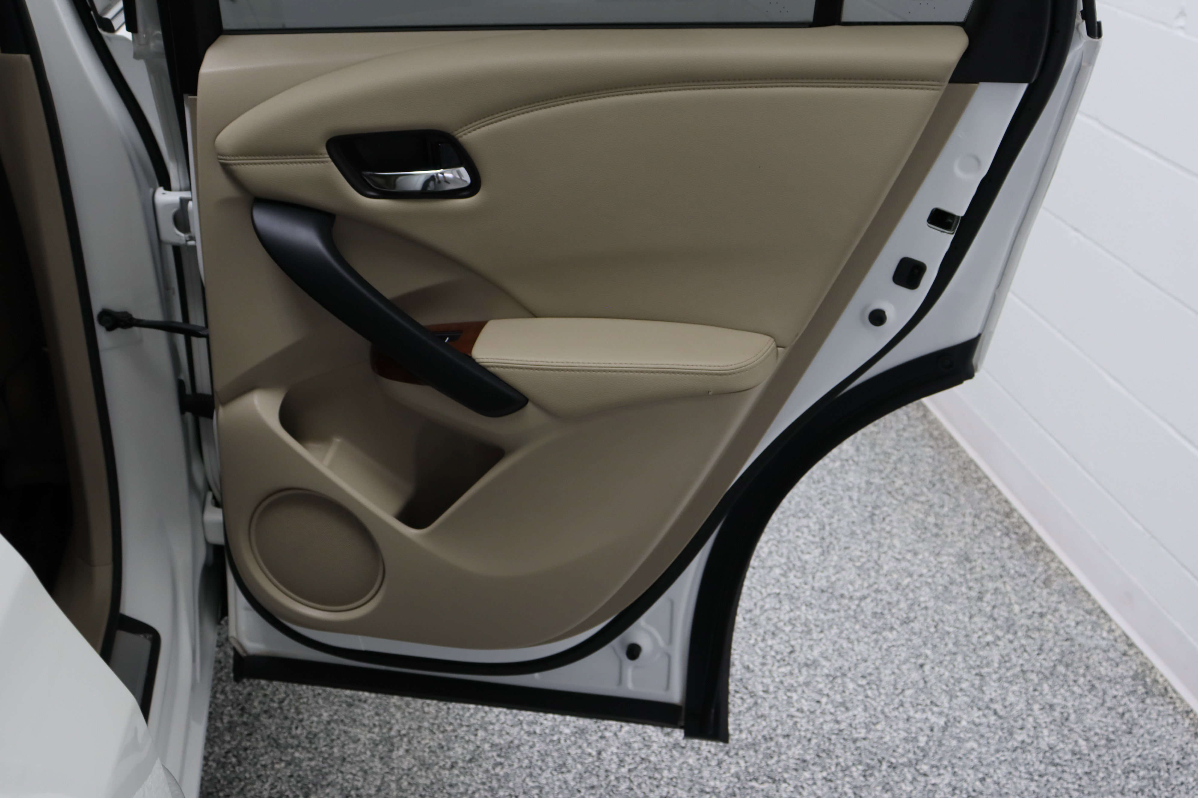 Used 2016 Acura RDX FWD w/ Technology Package image 37