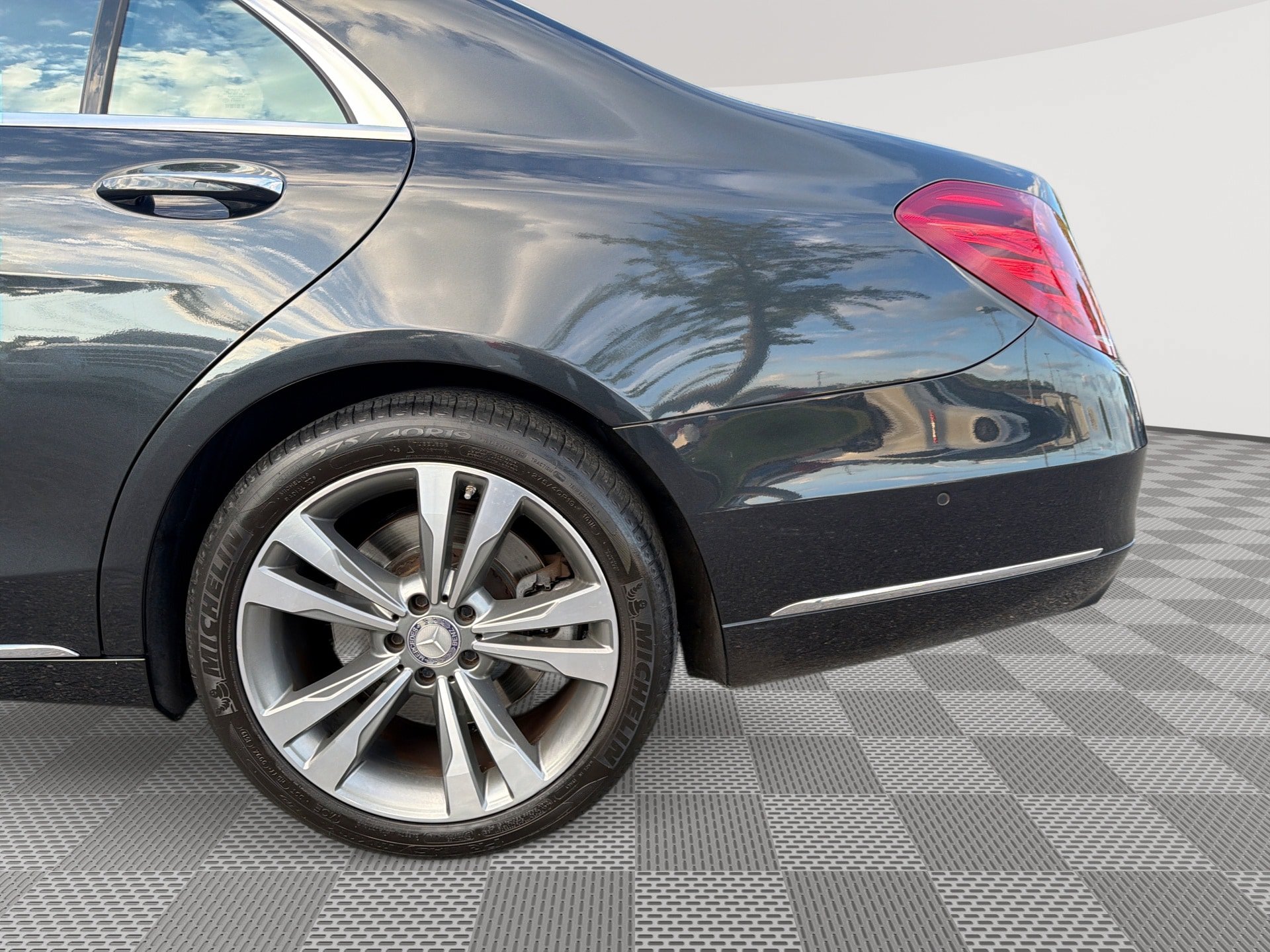 Used 2016 Mercedes-Benz S 550 4MATIC Sedan image 29