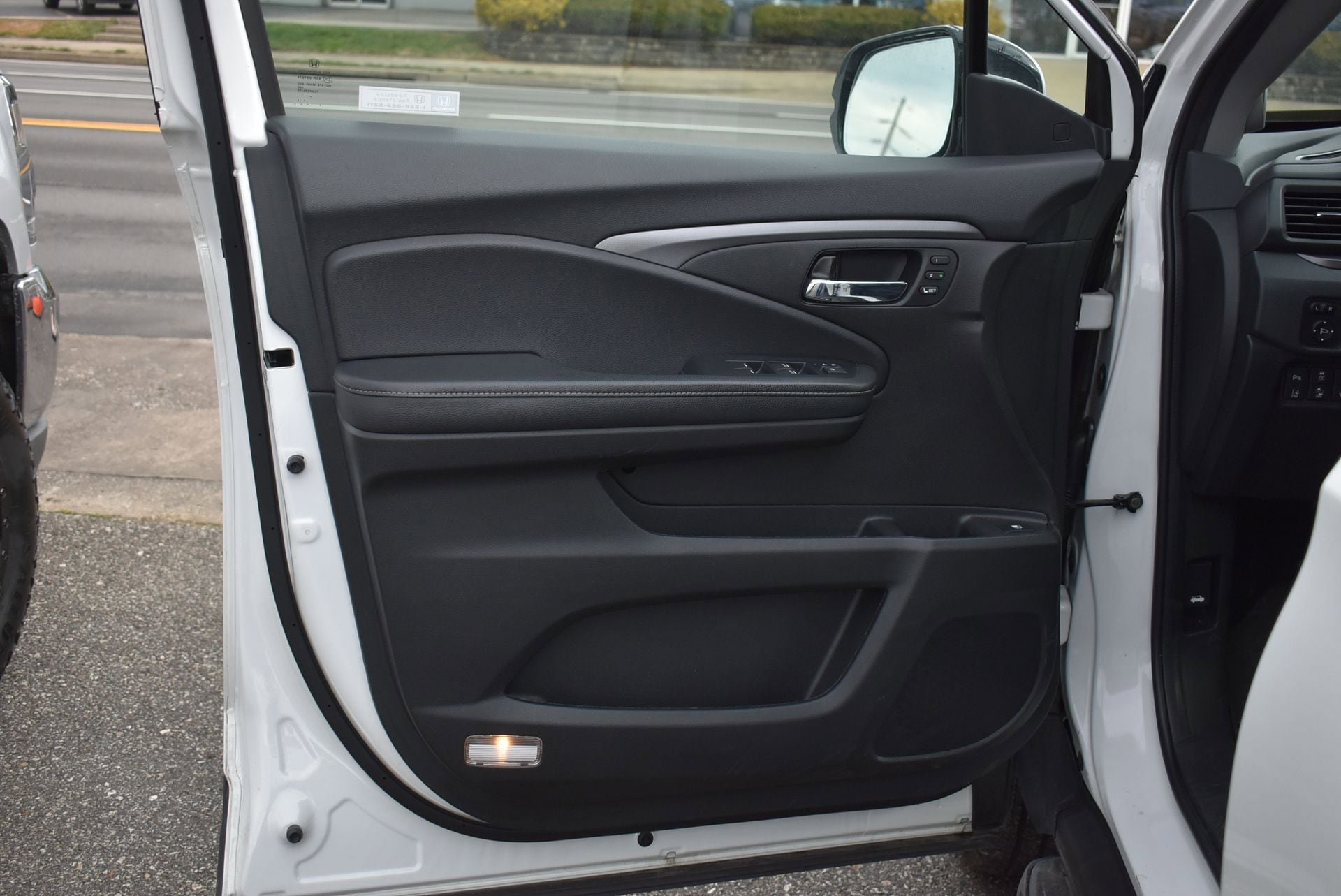 Used 2023 Honda Ridgeline RTL-E image 10