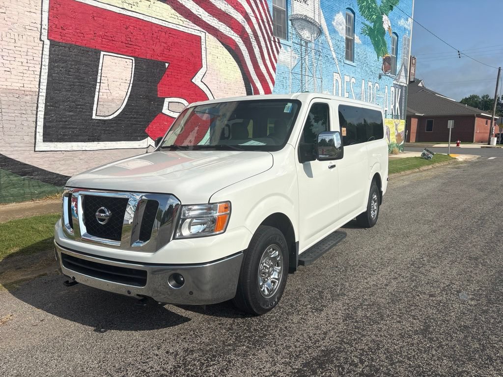 Used 2019 Nissan NV 3500 SL RWD image 2