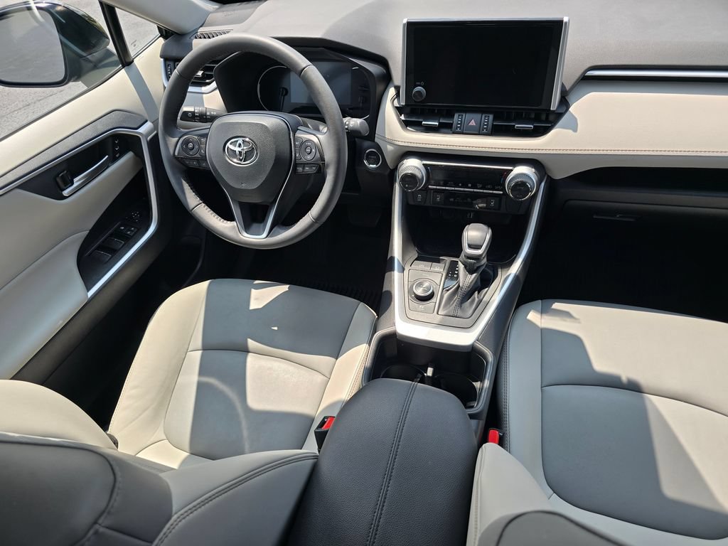 Certified 2023 Toyota RAV4 XLE Premium AWD/4WD image 17