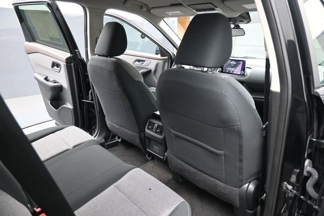 Used 2023 Nissan Rogue SV AWD/4WD image 29