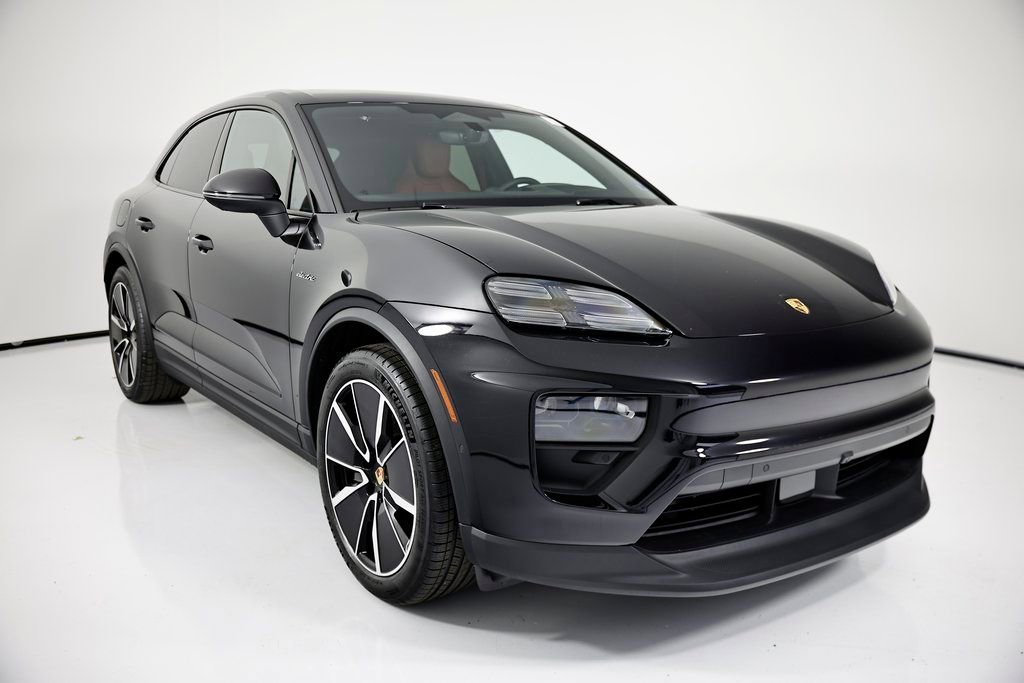 New 2026 Porsche Macan Electric image 9