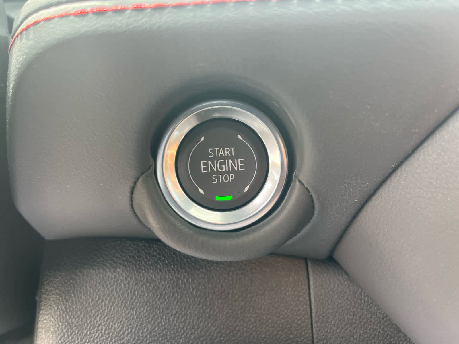 New 2026 Chevrolet Suburban RST image 15