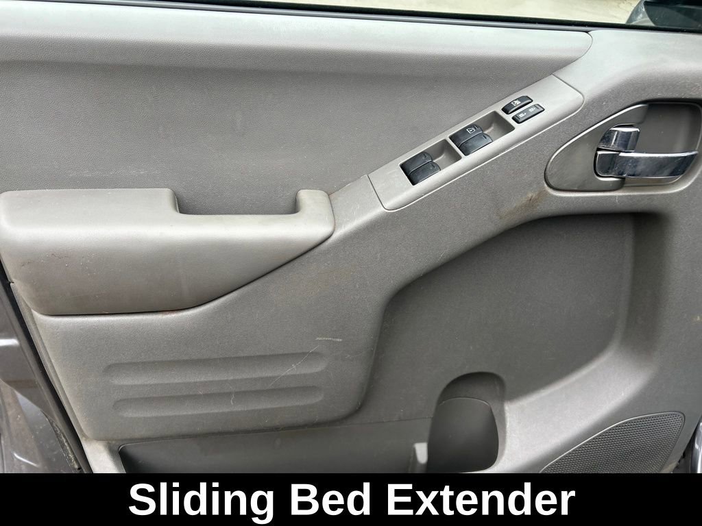 Used 2019 Nissan Frontier SV w/ Value Truck Package image 11