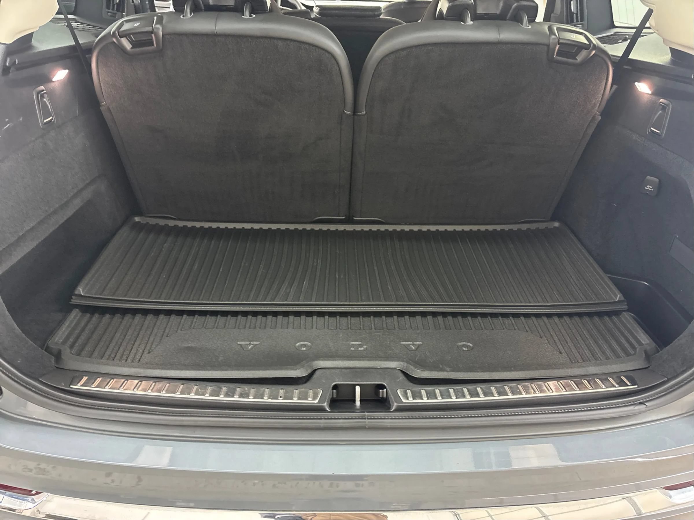 Used 2023 Volvo XC90 B6 Ultimate AWD/4WD image 16