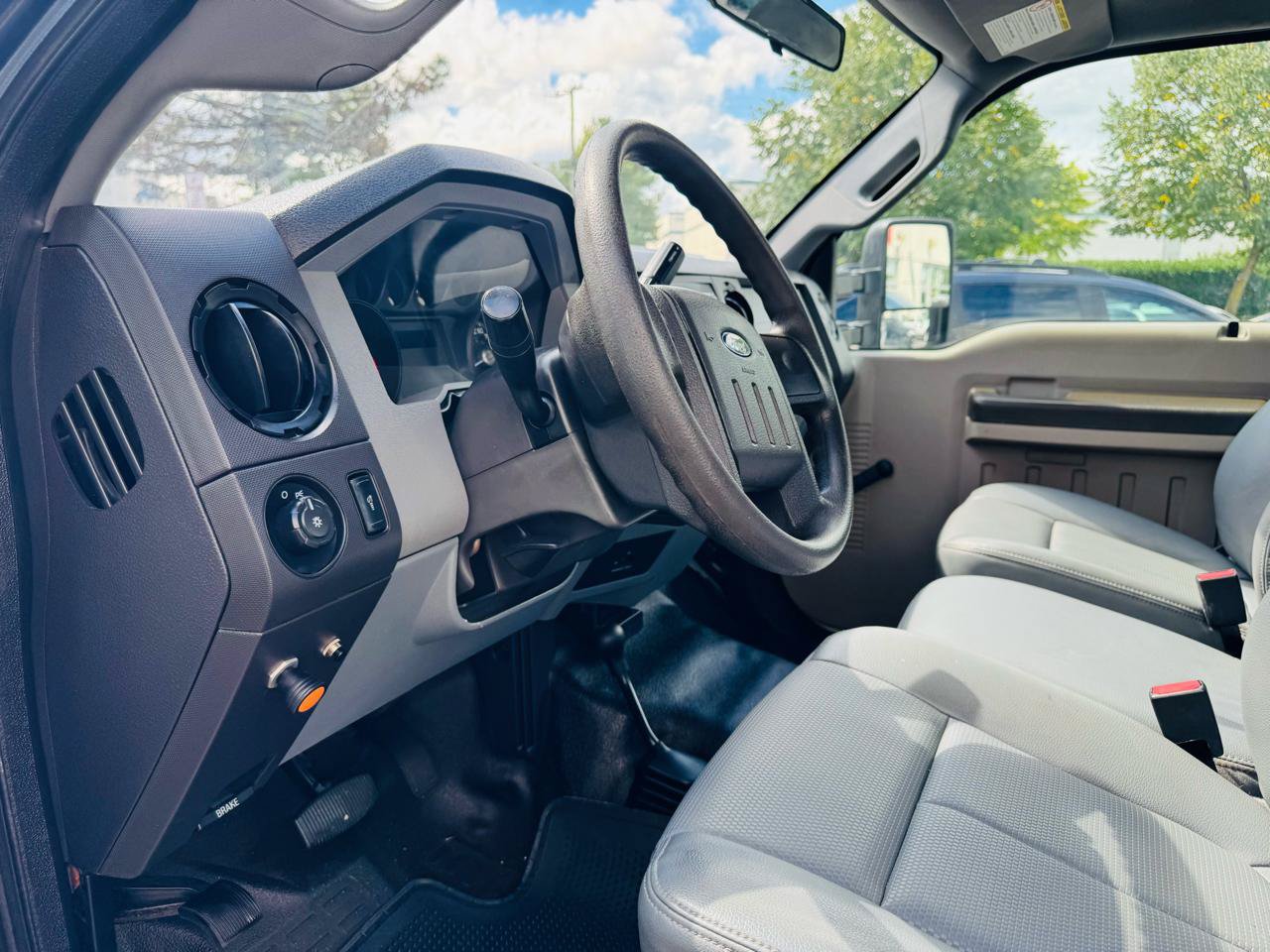 Used 2015 Ford F250 XL w/ Snow Plow Prep Package AWD/4WD image 13