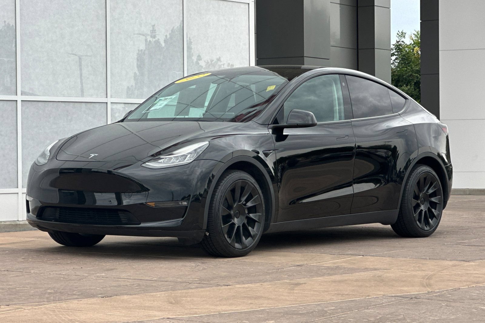 Used 2022 Tesla Model Y Long Range AWD/4WD image 8