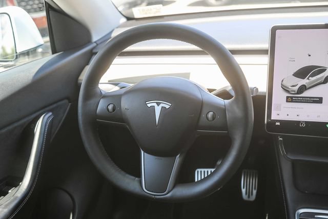 Used 2021 Tesla Model Y Long Range AWD/4WD image 15