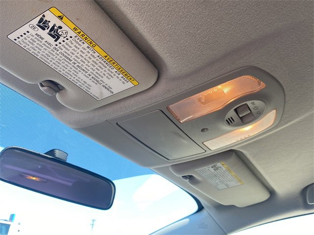 Used 2013 Toyota Prius Plug-In Hybrid image 30