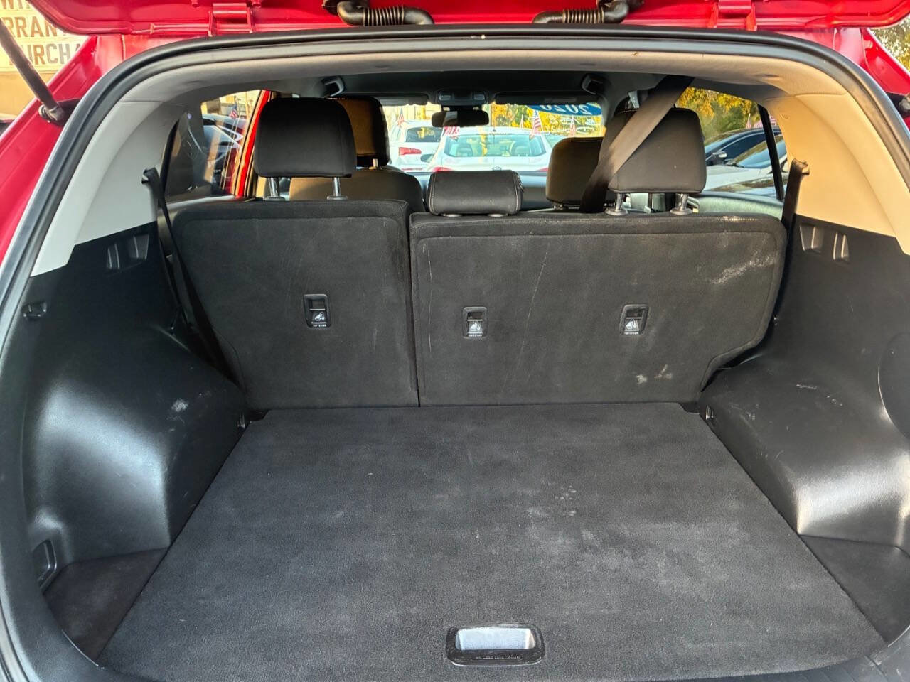 Used 2020 Kia Sportage LX image 8