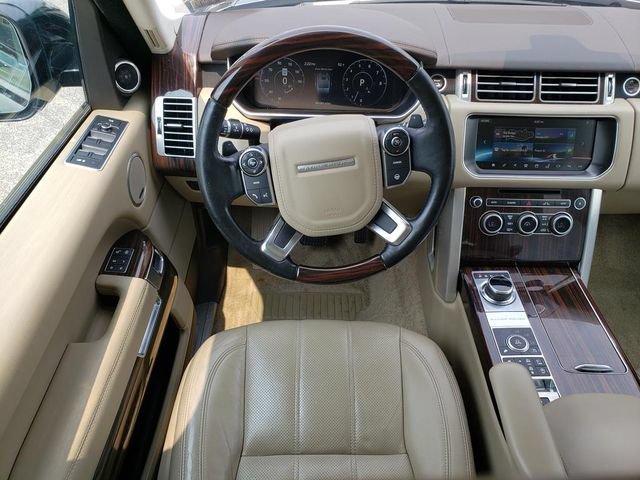 Used 2017 Land Rover Range Rover HSE AWD/4WD image 18