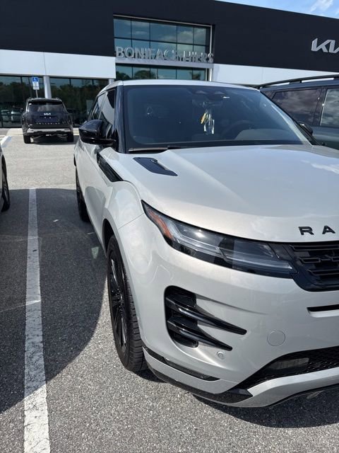 Used 2026 Land Rover Range Rover Evoque Dynamic SE AWD/4WD image 3