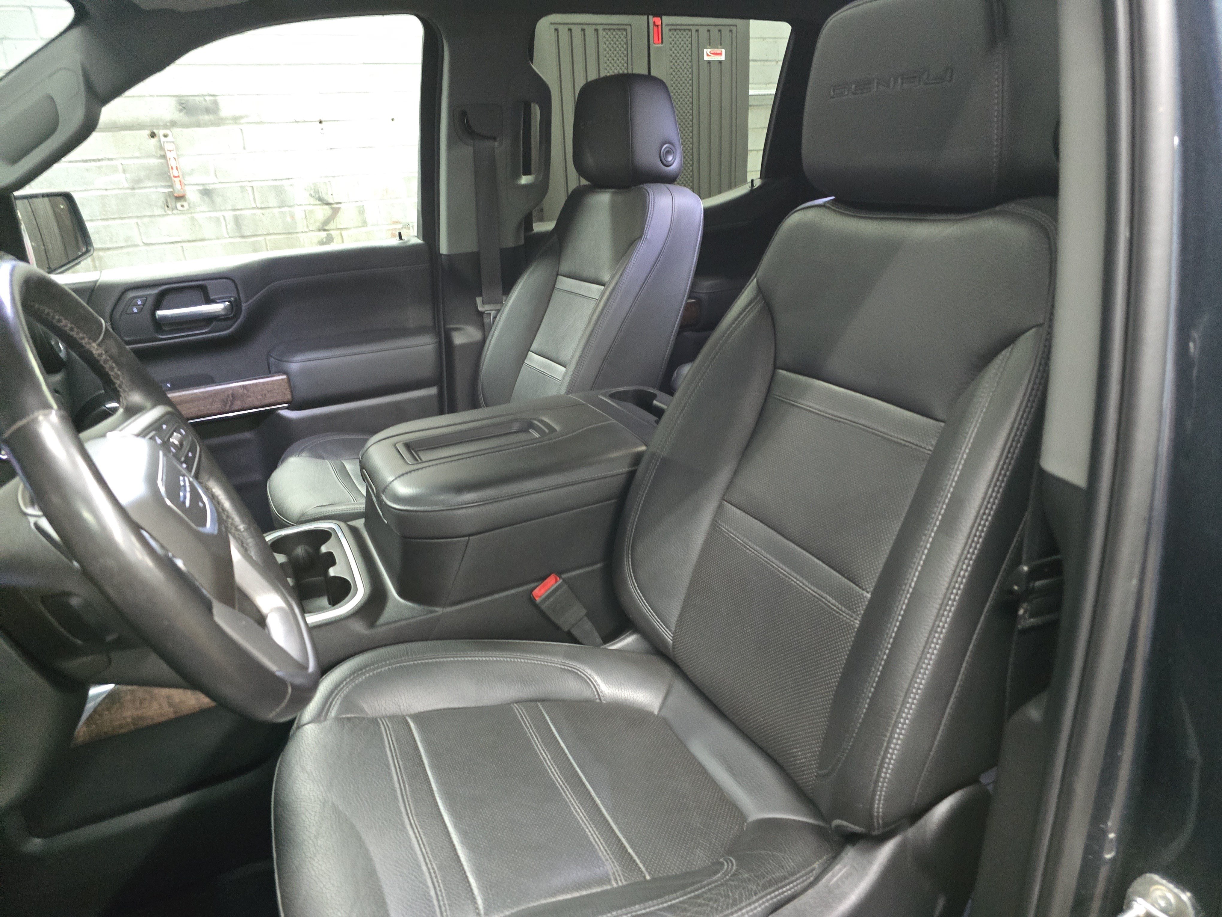 Used 2020 GMC Sierra 1500 Denali w/ Denali Ultimate Package AWD/4WD image 16