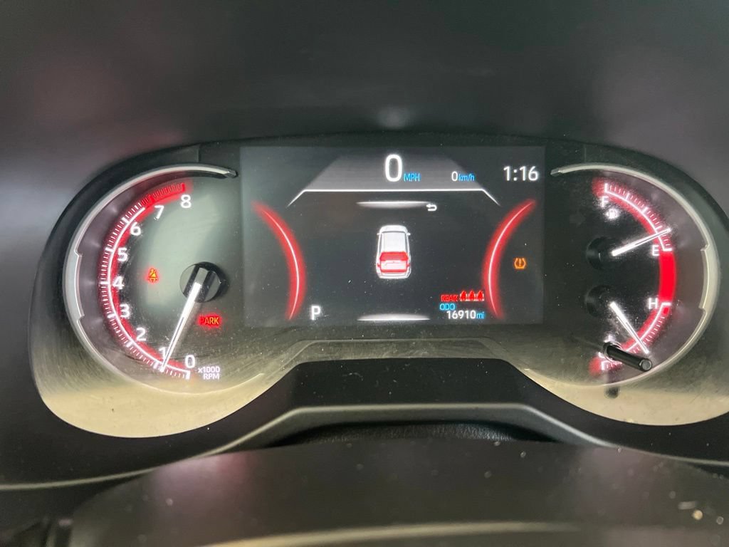 Used 2025 Toyota RAV4 LE AWD/4WD image 7