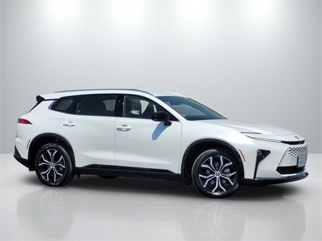 Used 2025 Toyota Crown Signia