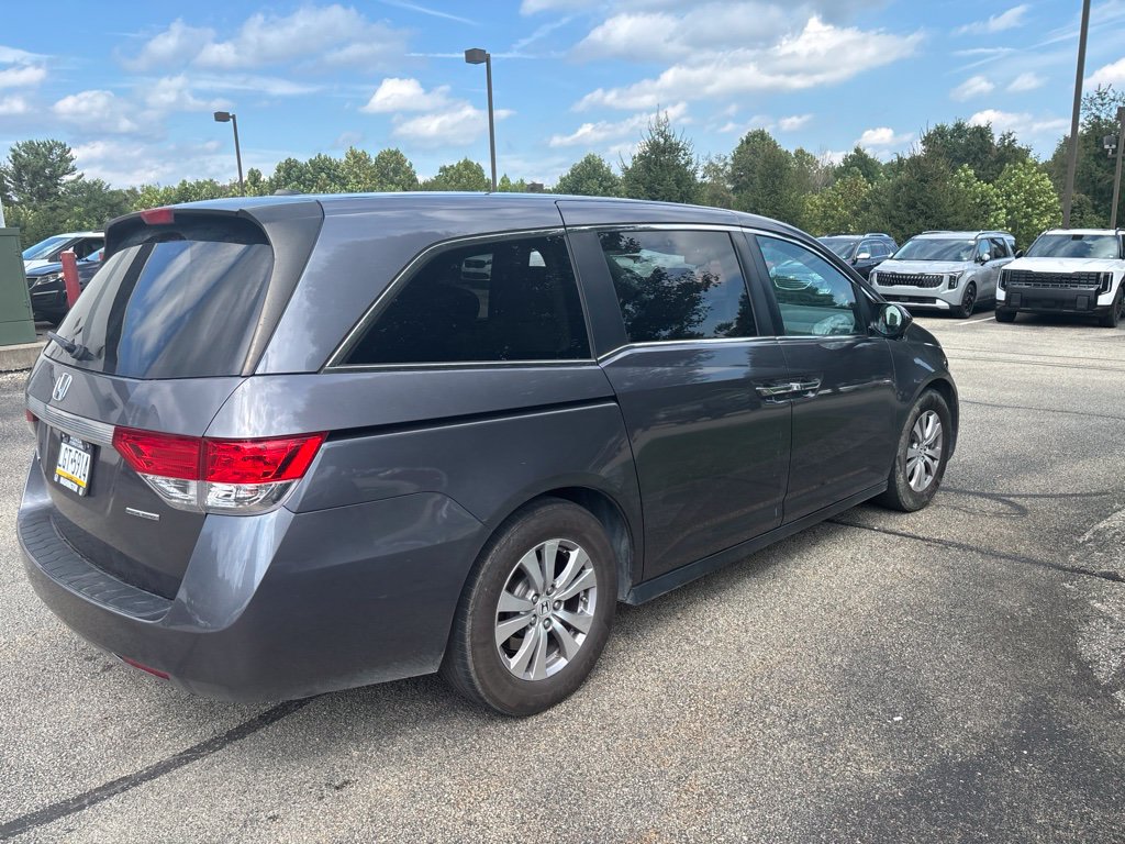 Used 2017 Honda Odyssey SE image 7