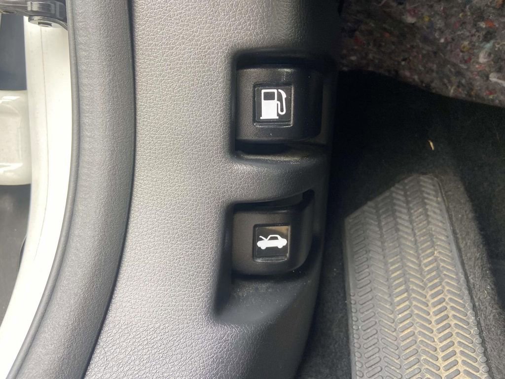 Used 2021 Honda CR-V EX image 30