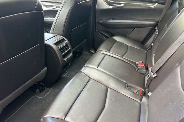 Certified 2023 Cadillac XT5 Sportv w/ Technology Package AWD/4WD image 12